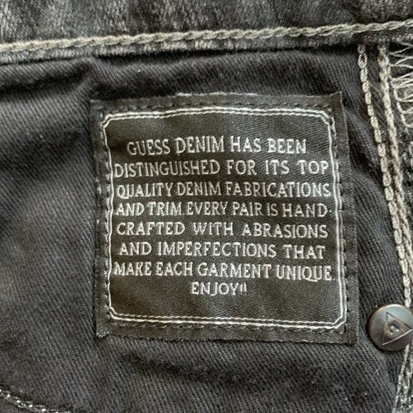 Brittney Skinny jeans by Guess. - Picture 9 of 11